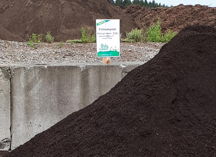 Haug med kompostjord på Grønmo gjenvinningsanlegg. 